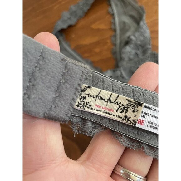 Free People Intimately Gray Medium Bra Bralette Wireless Halter Neck Floral Lace - Picture 4 of 5